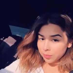 Meet your Posher, Amira